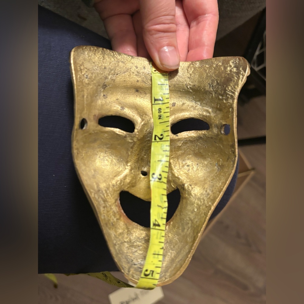 Antique-Style Brass Mask Sculpture Botanical Wall Art 4 Vines, Florals & Altars - Picture 12 of 14